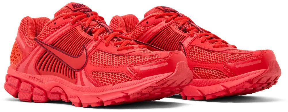 Nike Wmns Zoom Vomero 5 'Photon Dust'