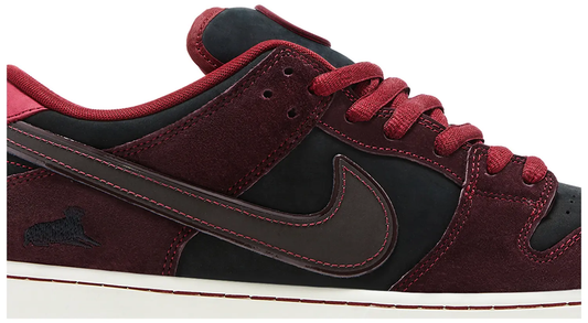 Nike Dunk Low Pro RIOT Skateshop x SB QS 'Mahogany Dark Beetroot'