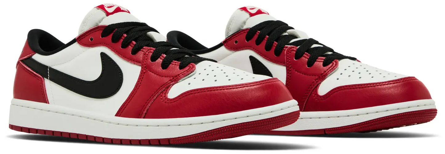 Air Jordan 1 Retro Low OG 'Chicago' 2025