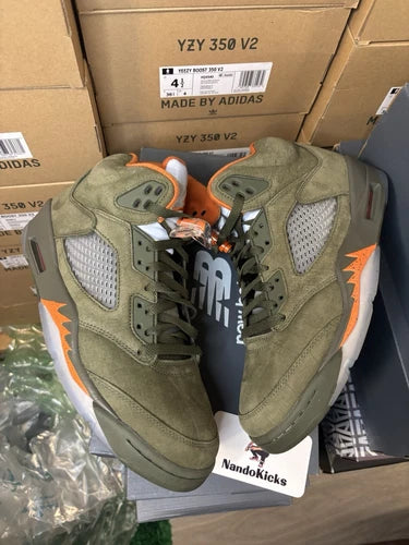 Air Jordan 5 Retro 2024 Olive size 8.5M USED