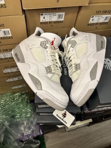 Air Jordan 4 Retro 'White Oreo' Men's Size 13M USED