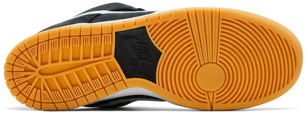 Nike Dunk Low SB 'Black Gum'