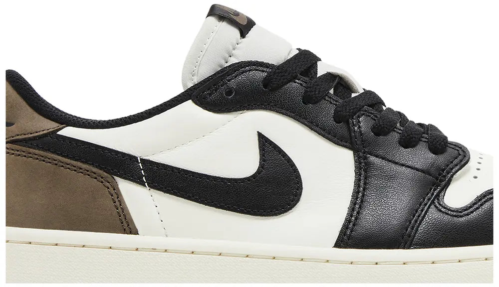 Jordan 1 Retro Low OG "Mocha"