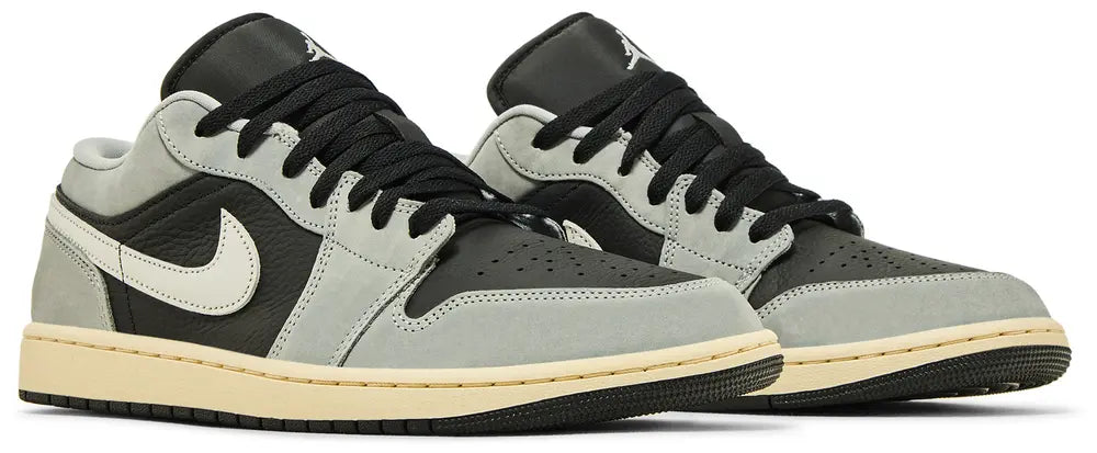 Air Jordan 1 Low 'Light Smoke Grey'