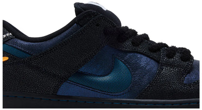 Nike SB Dunk x Bluetile  'Black Marina White'