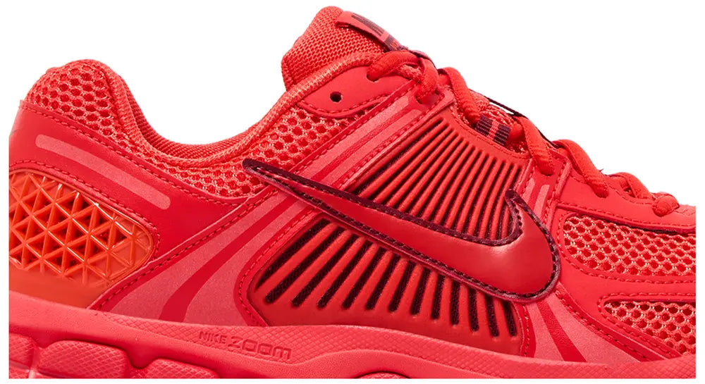 Nike Wmns Zoom Vomero 5 'Photon Dust'