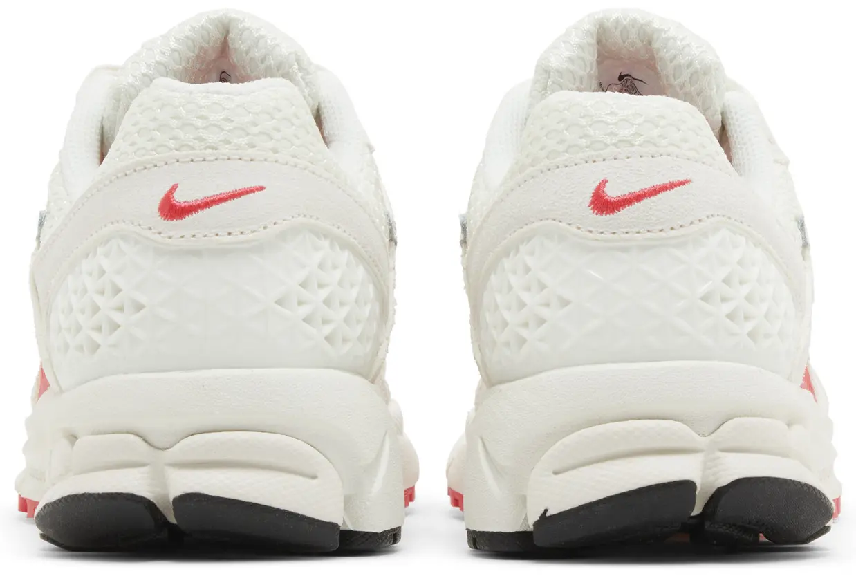 Air Zoom Vomero 5 'Sail Siren Red'