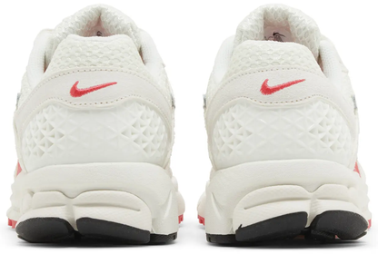 Air Zoom Vomero 5 'Sail Siren Red'