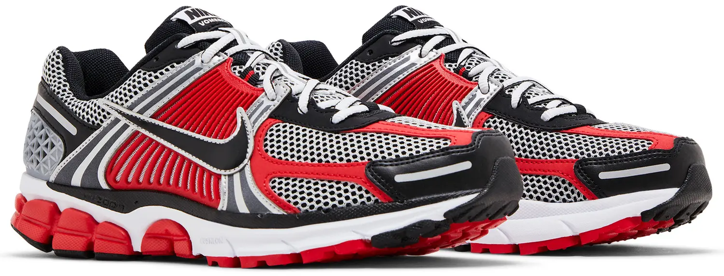 Nike Men's Air Zoom Vomero 5 'Metallic Silver University Red'