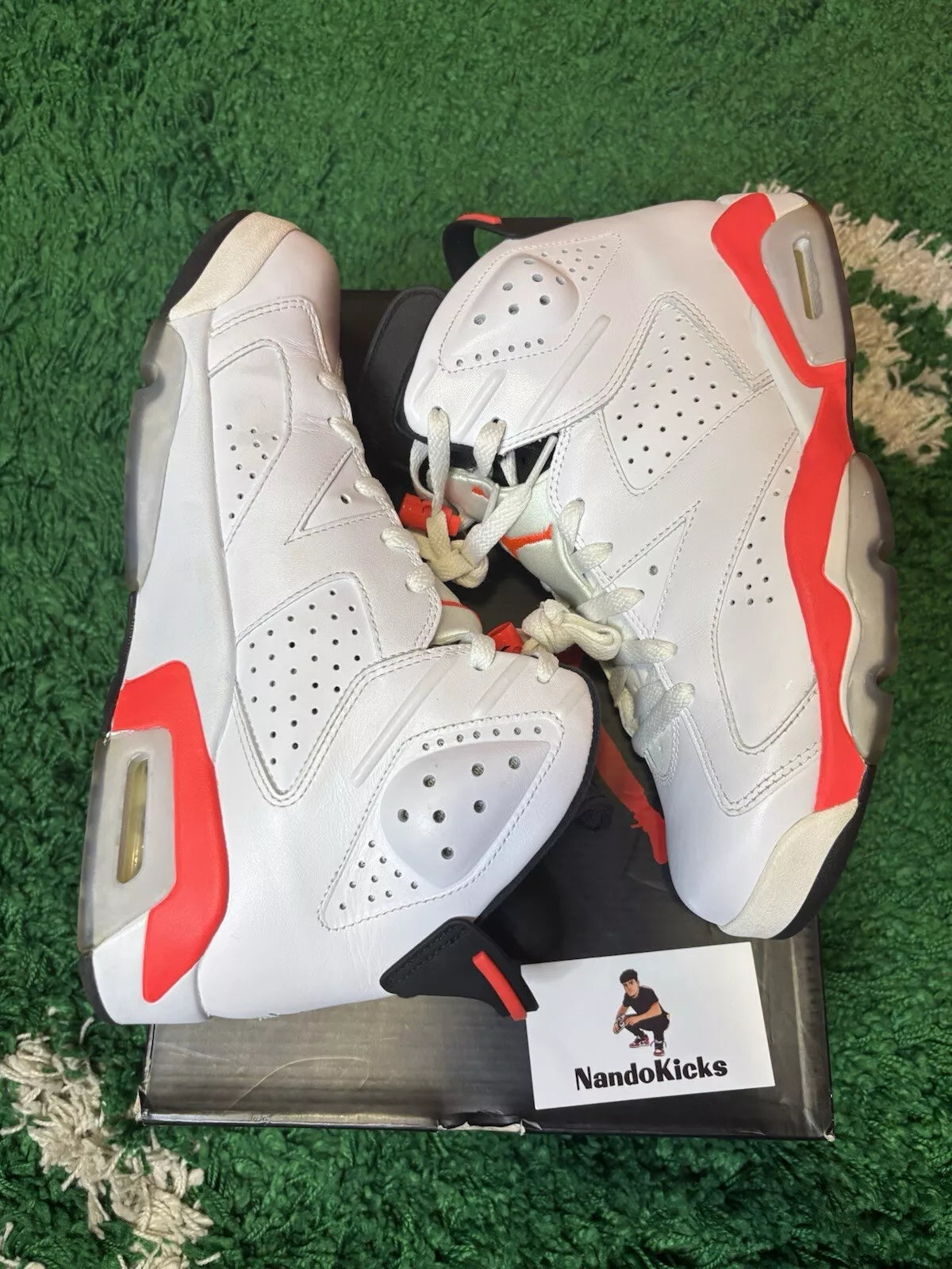 Jordan Retro 6 "White Infrared" USED
