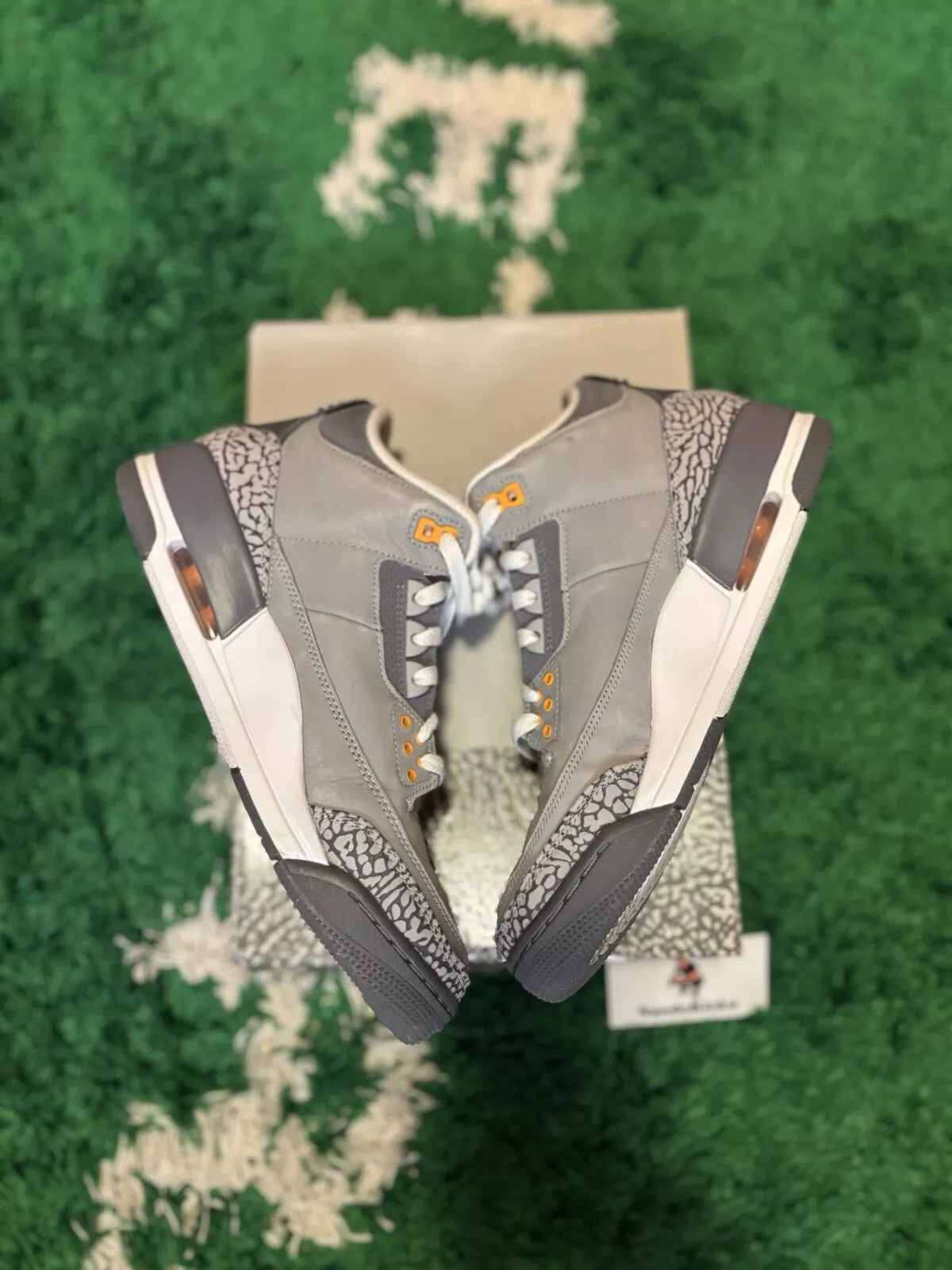 Jordan Retro 3 "Cool Grey" USED