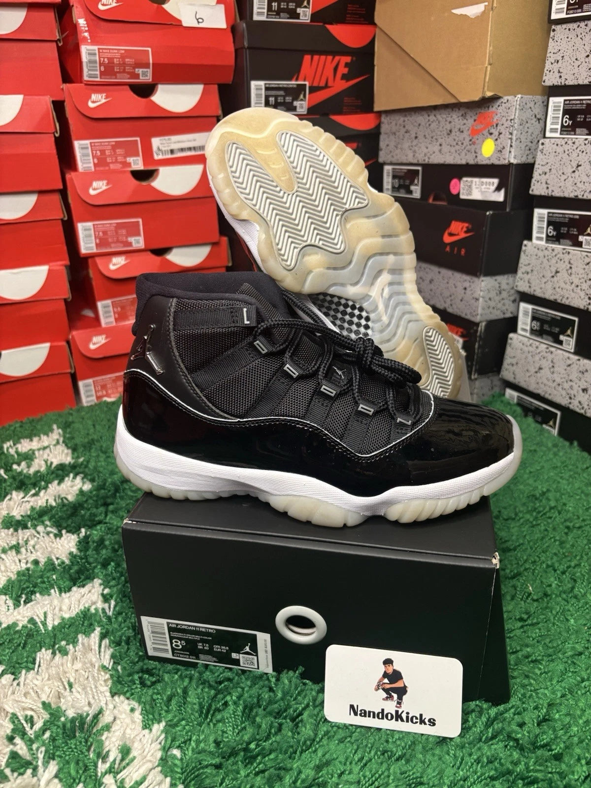Air Jordan 11 Retro Jubilee 25th Anniversary 2020 Size 8.5 USED