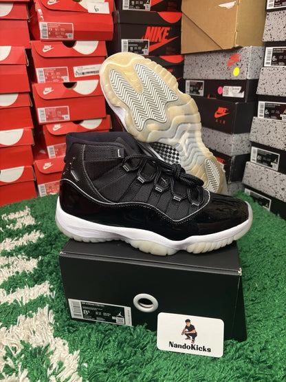 Air Jordan 11 Retro Jubilee 25th Anniversary 2020 Size 8.5 USED