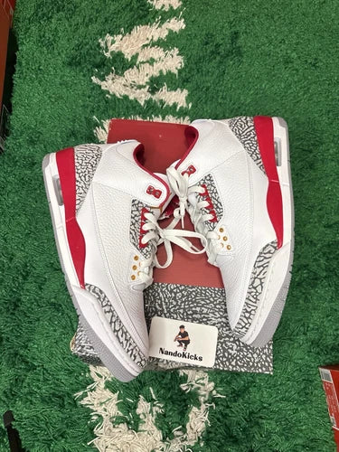 Air Jordan 3 Retro White/Light Curry-Cardinal Red Size 11M USED