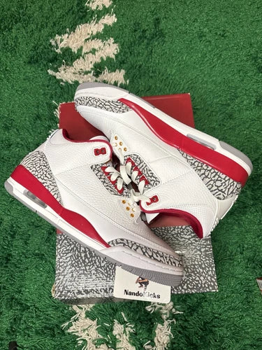 Air Jordan 3 Retro White/Light Curry-Cardinal Red Size 11M USED