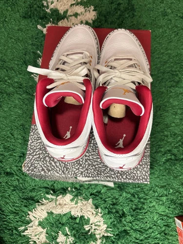 Air Jordan 3 Retro White/Light Curry-Cardinal Red Size 11M USED