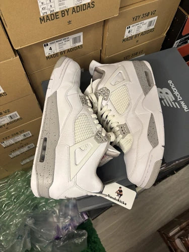 Air Jordan 4 Retro 'White Oreo' Men's Size 13M USED