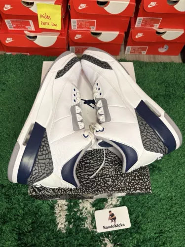 Air Jordan Retro 3 Midnight Navy Size 2023 Size 13 USED