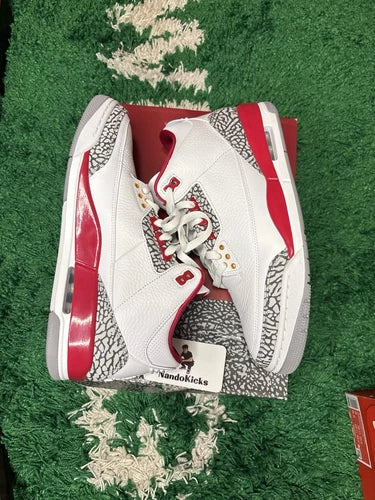 Air Jordan 3 Retro White/Light Curry-Cardinal Red Size 11M USED